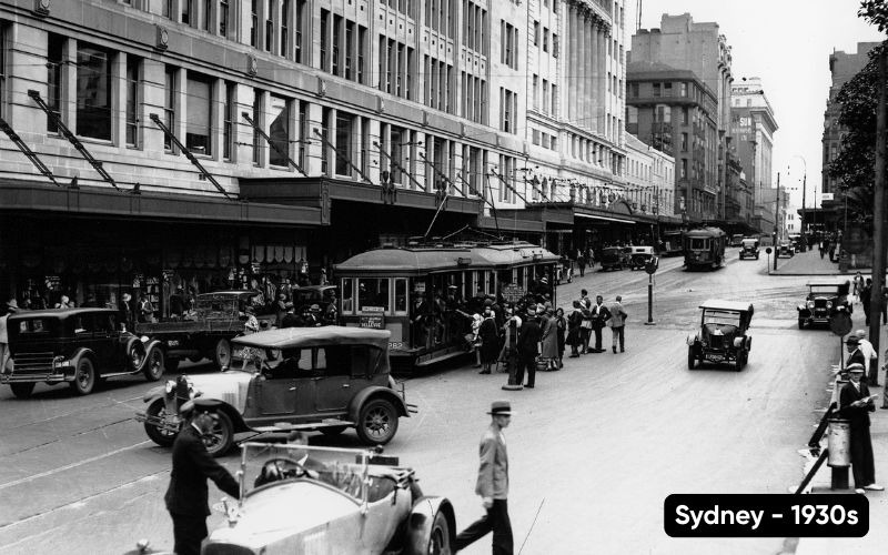 Busy Sydney street in 1931
